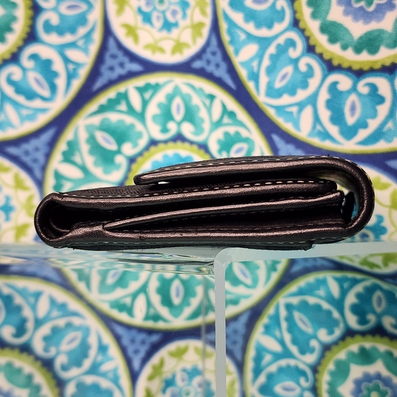 Coach Black Signature Tri-fold Wallet - Picture 4 of 9